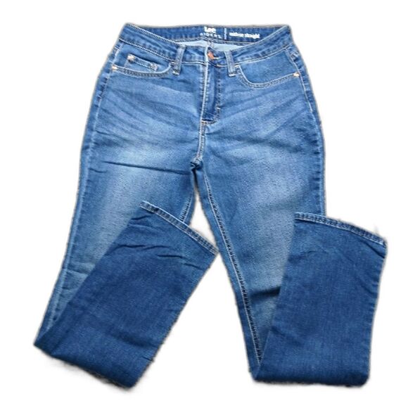 Lee Riders Mid Rise Straight Leg Jeans Women's size 8. Blue. - Picture 1 of 8